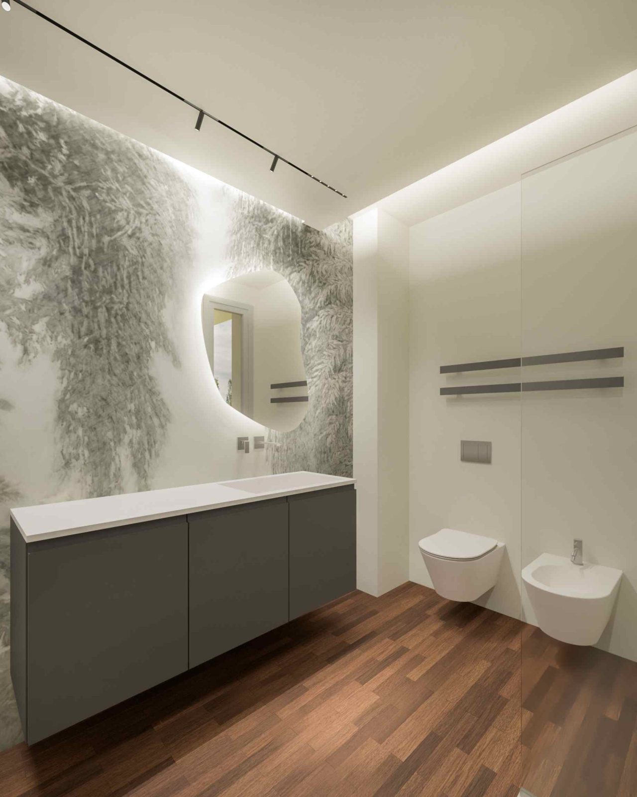 un bagno con carta da parati alla parete e parquet in terra